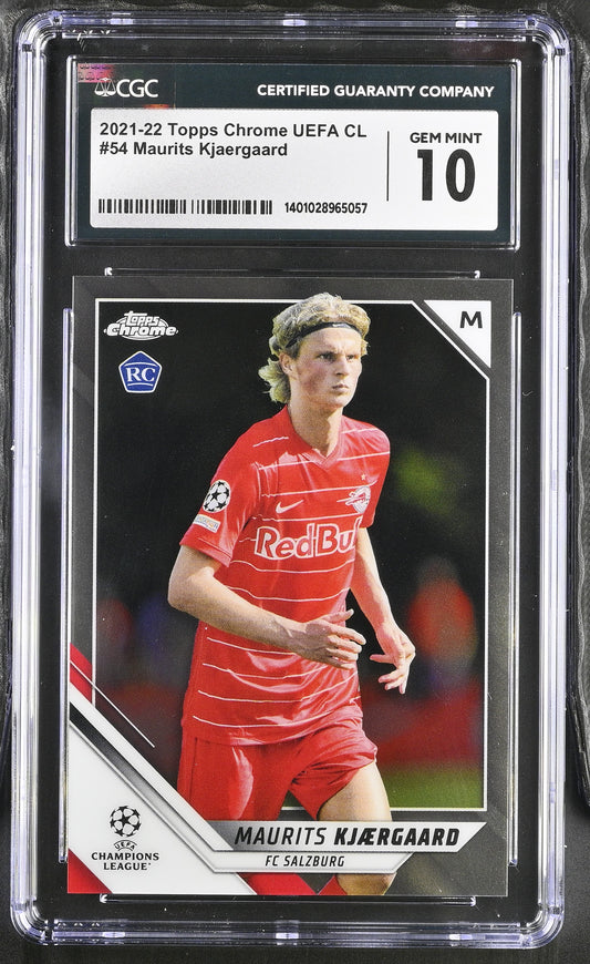 Topps Maurits Kjaergaard Base Card RC Chrome UEFA Club Competitions 2021-22 #54 CGC10