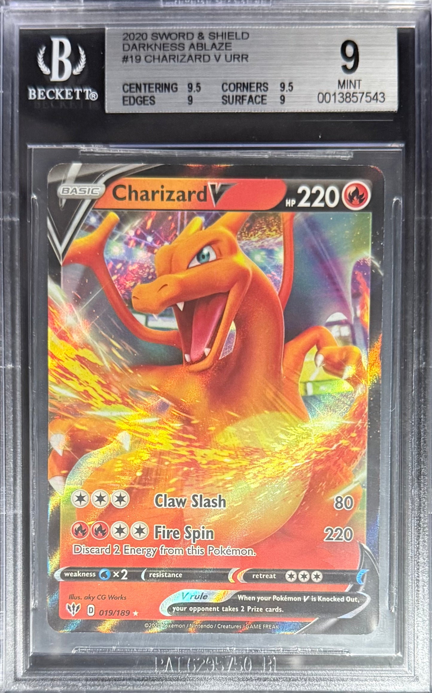 Pokemon Charizard V 19/189 Pokemon Sword & Shield Darkness Ablaze 2020 Beckett BGS 9