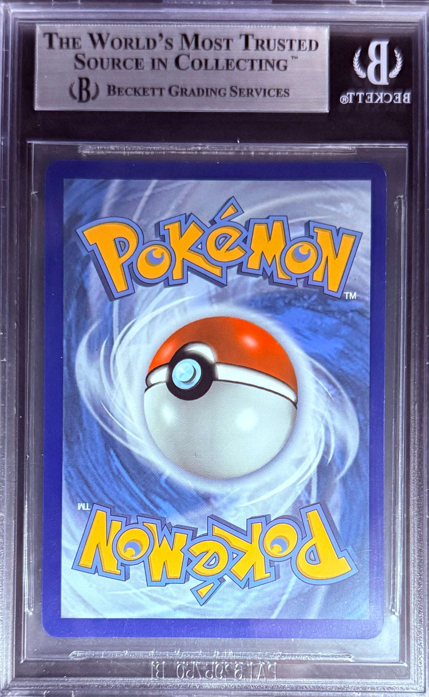 Pokemon Raikou 50/185 Pokemon Sword & Shield Vivid Voltage 2020 Beckett BGS 9