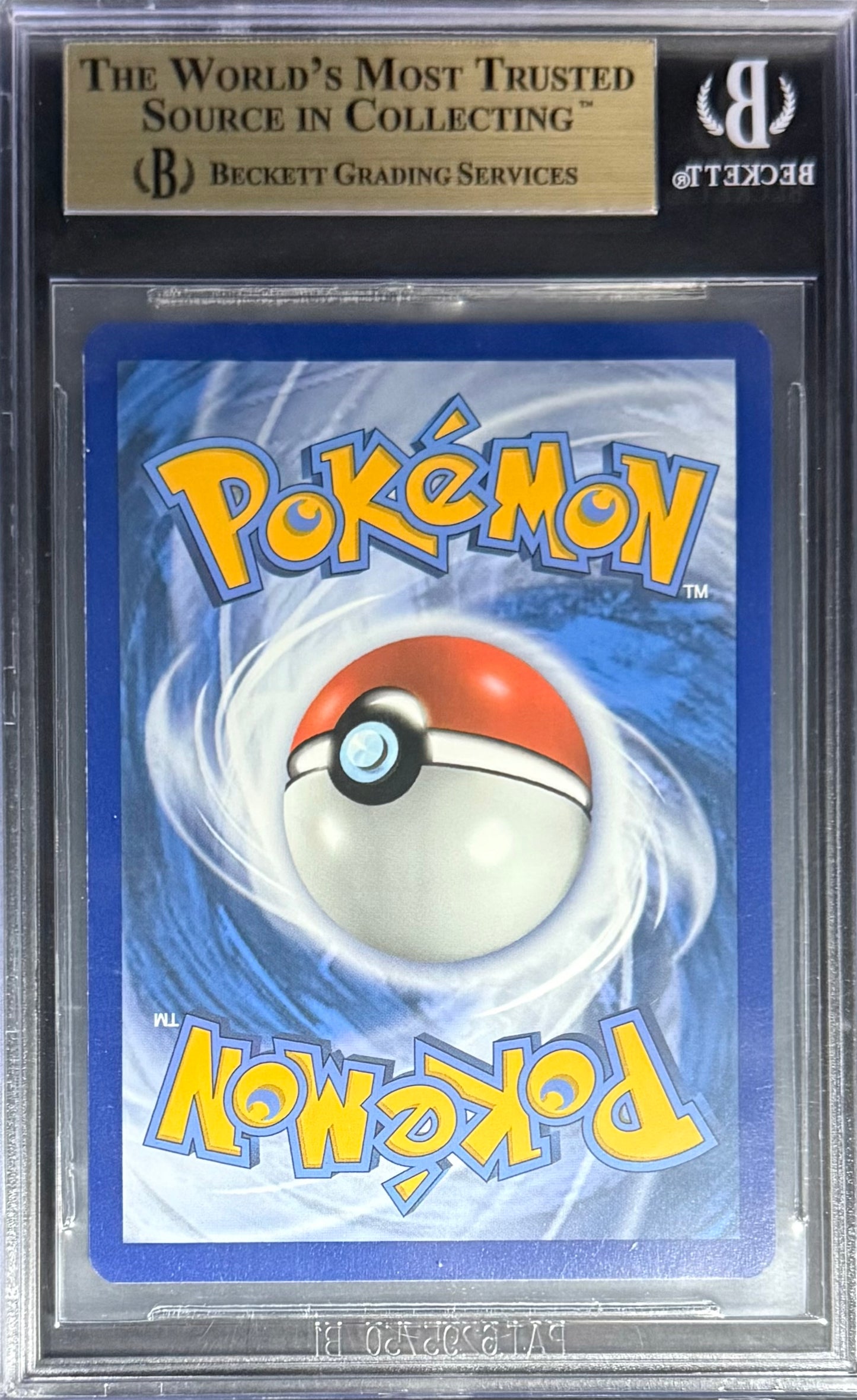 Pokemon Lugia 132/185 Reverse Foil Holo Pokemon Sword & Shield Vivid Voltage 2020 Beckett BGS 9.5