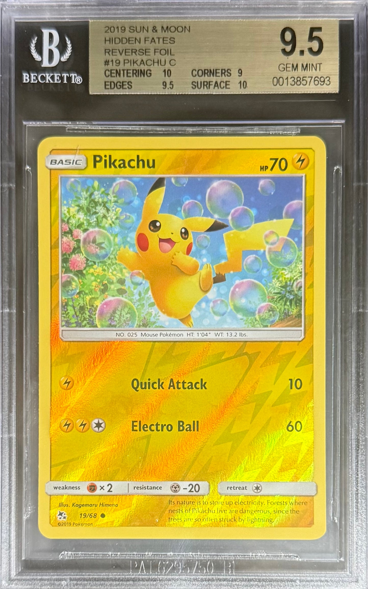 Pokemon Pikachu C 19/68 Reverse Foil Pokemon Sun & Moon Hidden Fates 2019 Beckett BGS 9.5