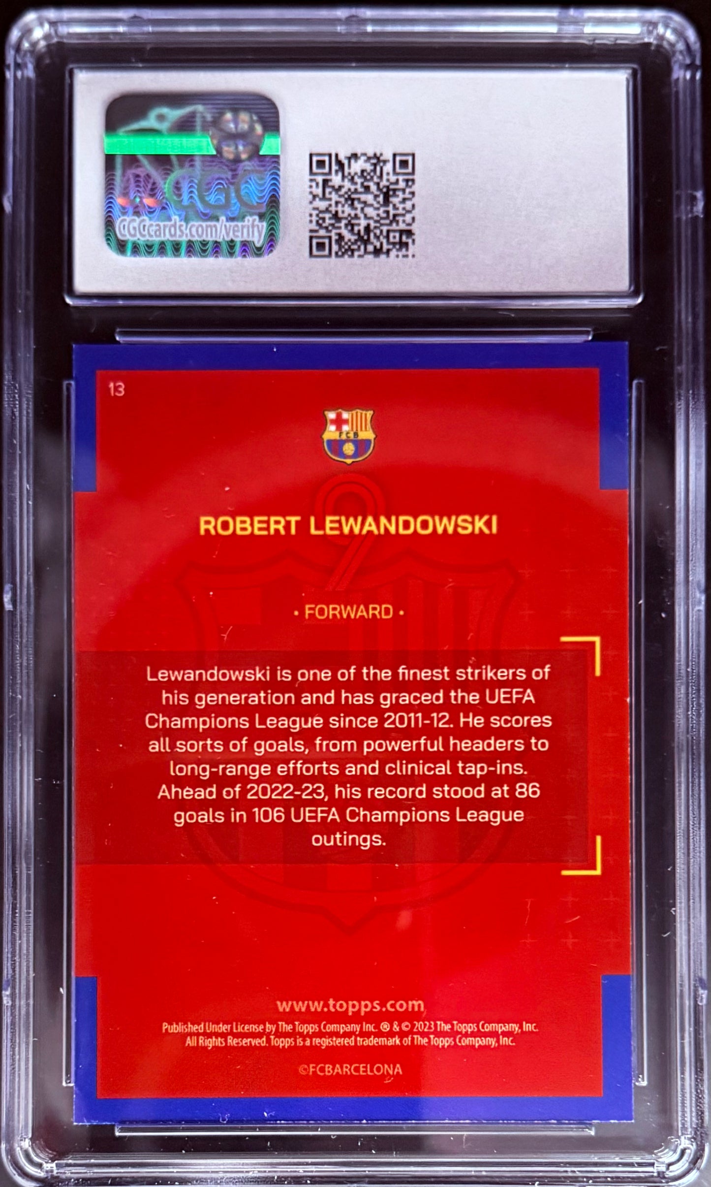 Topps Robert Lewandowski Base Card FC Barcelona Team Set 2022-23 #13 CGC9