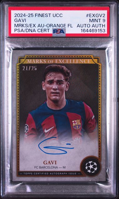 Topps Gavi 21/25 Marks Of Excellence Autographs Orange #EXGV2 2024-25 Topps Finest Uefa Club Competitions PSA 9