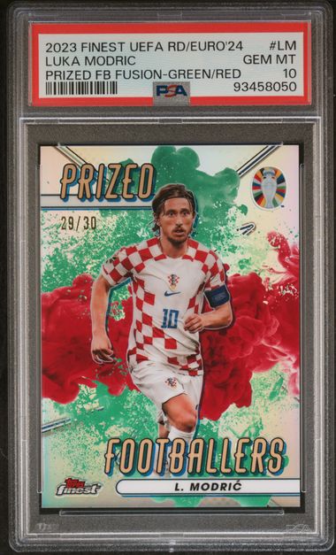 Topps Luka Modric 29/30 Prized Footballers Fusion Green/Red #LM 2023 Finest Road to Uefa Euro 2024 PSA 10