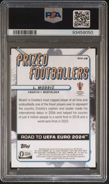 Topps Luka Modric 29/30 Prized Footballers Fusion Green/Red #LM 2023 Finest Road to Uefa Euro 2024 PSA 10